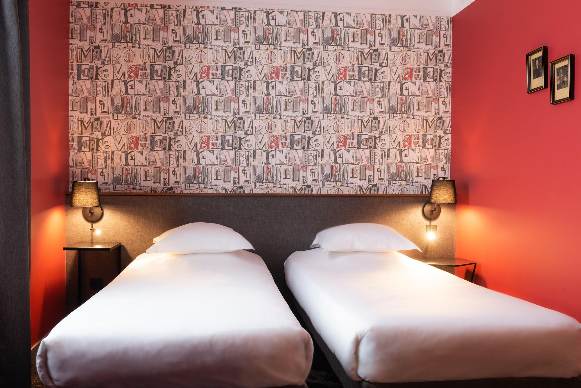 Bristol Hotel 3*